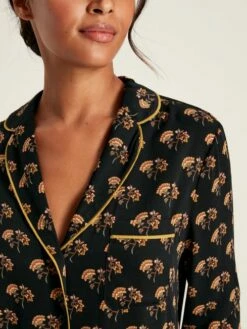 Black Floral Pyjama Set -UK Clothing Sales 2024 208885s5