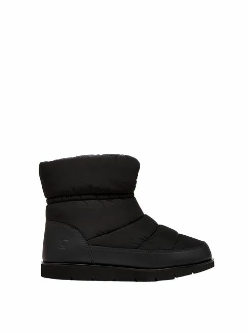 Black Padded Boots 3 Black Padded Boots