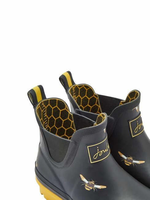 Joules Black Wellibob Short Height Printed Wellies 6 Joules Black Wellibob Short Height Printed Wellies - Image 4