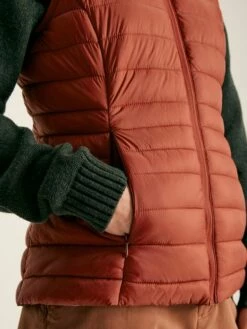 Red Showerproof Packable Gilet -UK Clothing Sales 2024 C35985s5