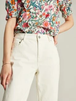 Cream Girlfriend Jeans -UK Clothing Sales 2024 M45 991s4